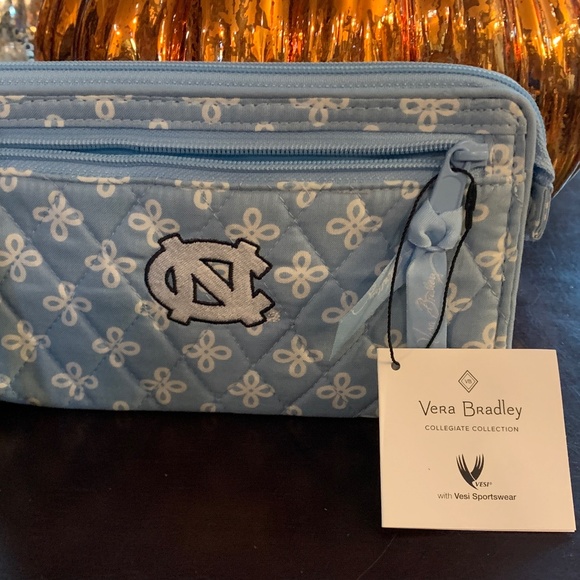Vera Bradley Handbags - Vera Bradley Collegiate - UNC Chapel Hill Tarheel Front Zip Wristlet NWT